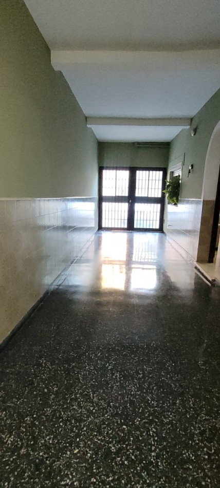 VENTA de GRAN CASA - PTE. ILLIA, PARANA 