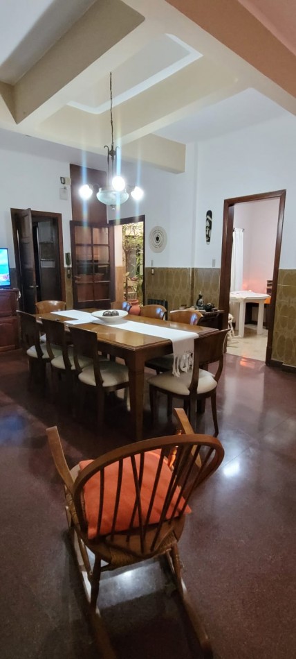 VENTA de GRAN CASA - PTE. ILLIA, PARANA 