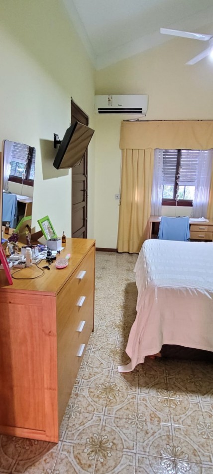 VENTA de GRAN CASA - PTE. ILLIA, PARANA 
