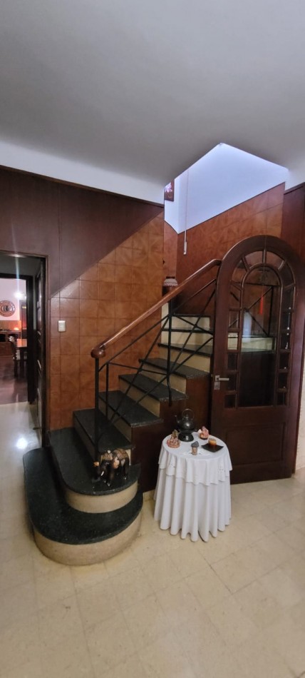 VENTA de GRAN CASA - PTE. ILLIA, PARANA 