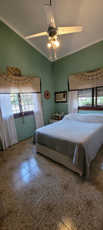 VENTA de GRAN CASA - PTE. ILLIA, PARANA 