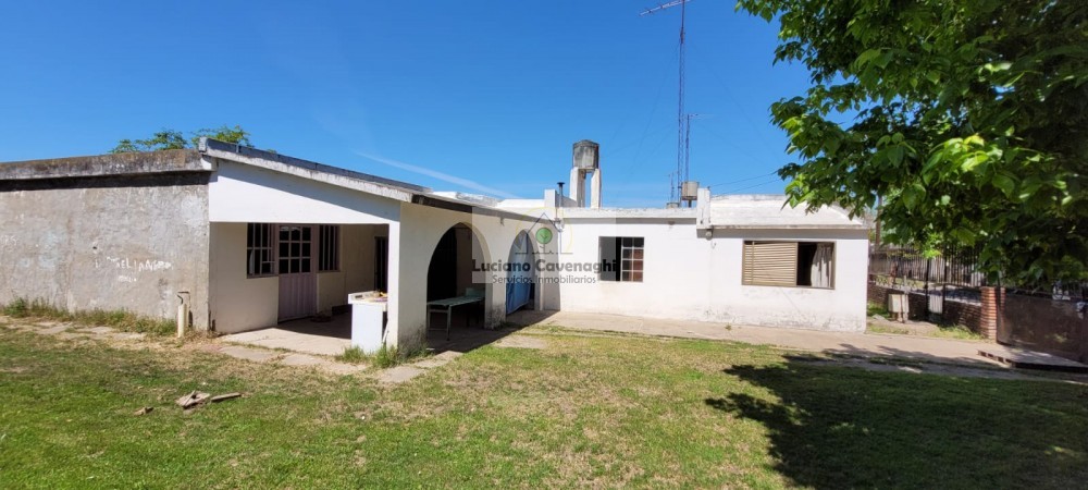 VENTA EN CONJUNTO O SEPARADOS, CASA y GALPON - VACALUZZO, PARANA