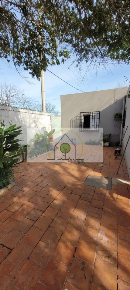 VENTA de CASA en ESQUINA - LA CAUTIVA, PARANA