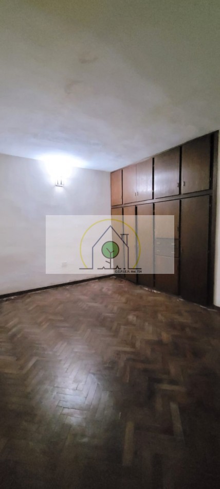 RE-TASADA!!! VENTA de CASA con LOCALES - DR. LUCIO d'AGOSTINO, PARANA