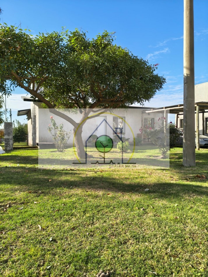 VENTA de CASA en ESQUINA - LAS YATAY, ORO VERDE