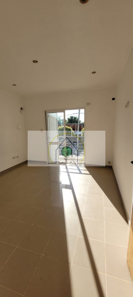 VENTA de DUPLEX - ABEL BAZAN Y BUSTOS, PARANA