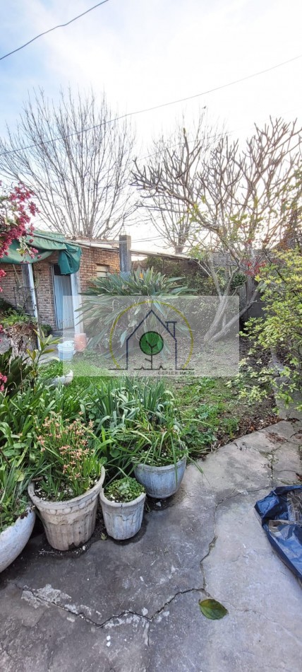 RE-TASADA!!! VENTA de CASA con LOCALES - DR. LUCIO d'AGOSTINO, PARANA