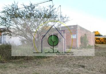 VENTA de CASA A TERMINAR - BV. LOS LAPACHOS, ORO VERDE 