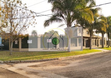 VENTA de GRAN CASA en ESQUINA - GAREIS, VILLA FONTANA